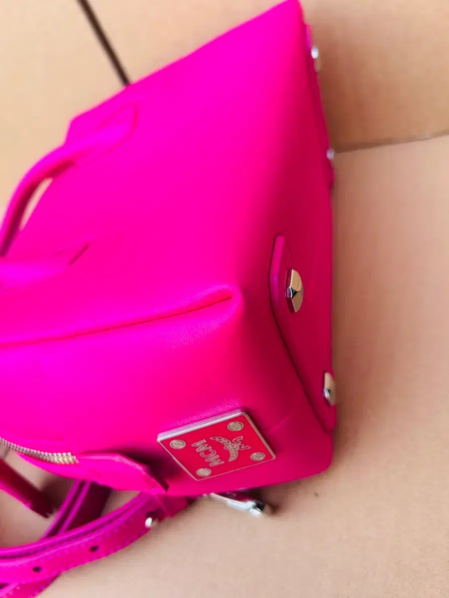 thumbnail-4